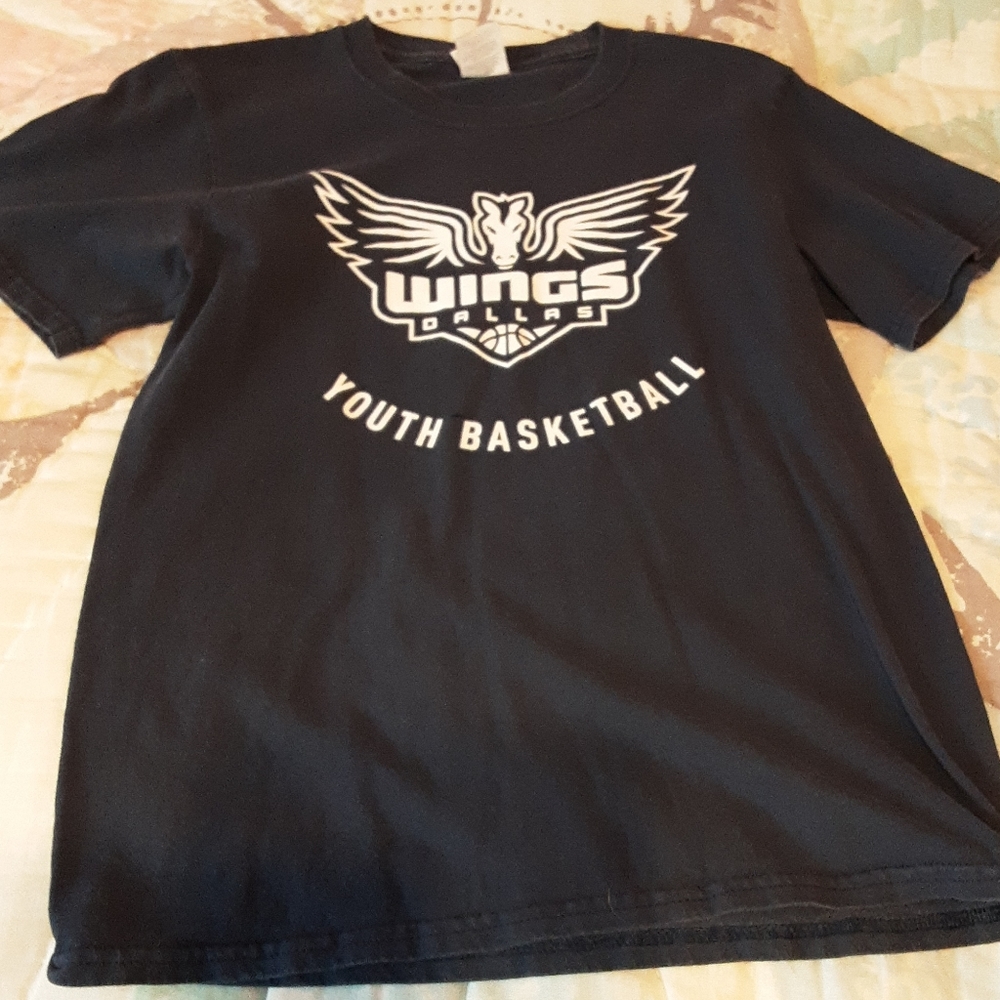 Dallas Wings shirt